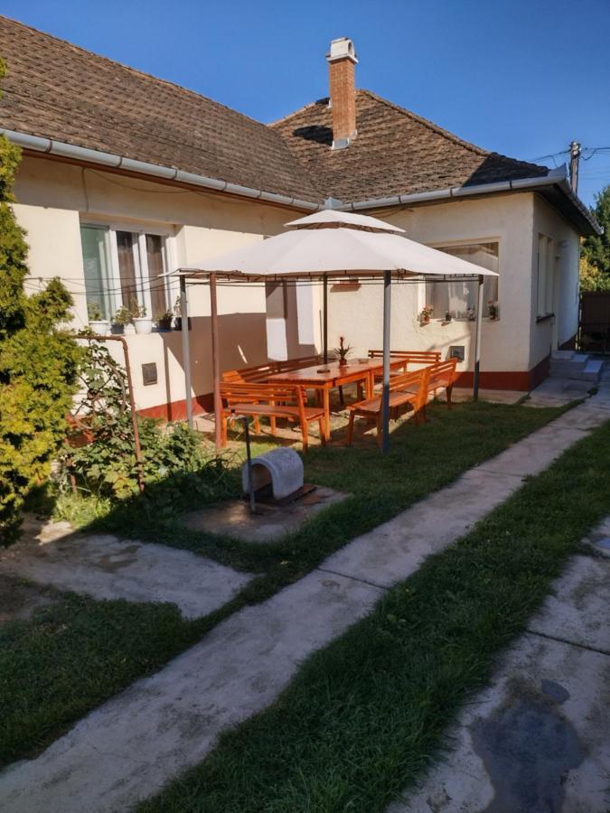 Apartament Toth Maganszallas Hajdúszoboszló Zewnętrze zdjęcie