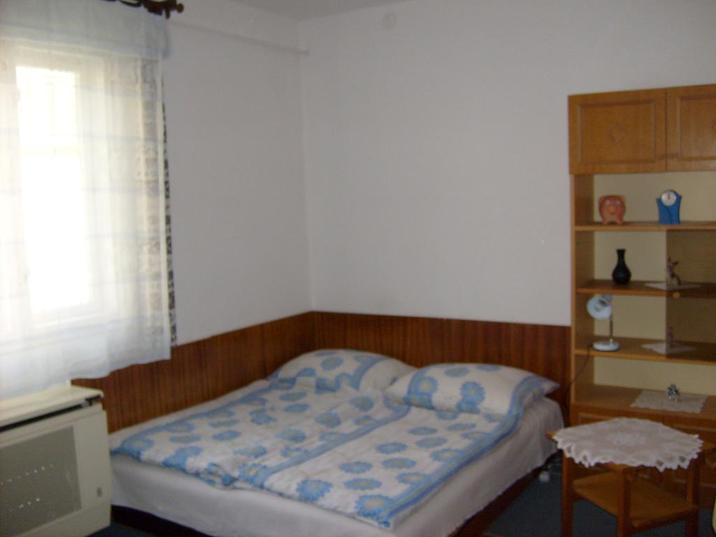 Apartament Toth Maganszallas Hajdúszoboszló Pokój zdjęcie